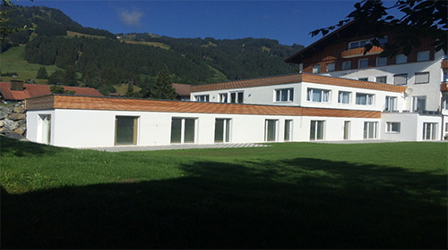 Eigenes Projekt: Nutzungsänderung Hotel/ Gasthof in ambulant betreute Pflegewohngemeinschaft mit barrierefreien Wohnungen. Fertigstellung 2015